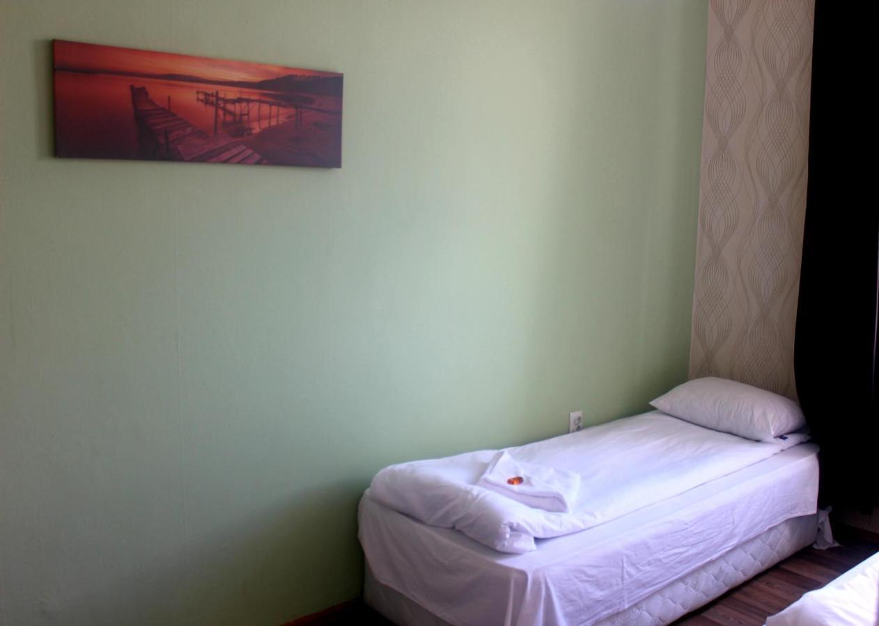 Hotello Hotel